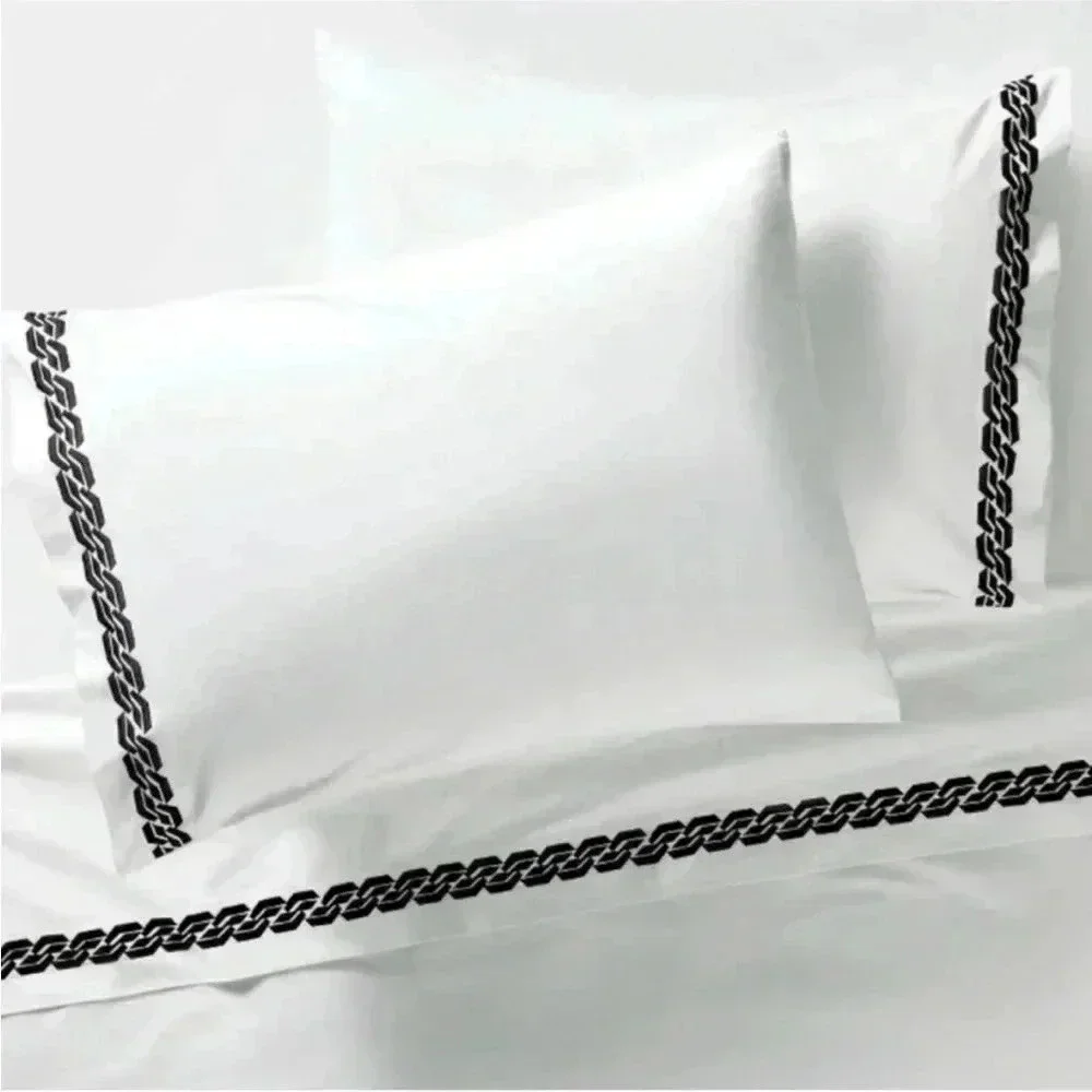 NWT DVF for‎ Target Chain Embroidery 400 Thread Count Bedding Sheet Set